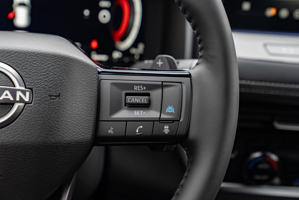 New 2026 Nissan Rogue Platinum image 13