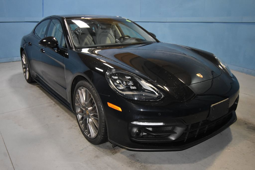 Used 2023 Porsche Panamera 4 Platinum Edition image 22