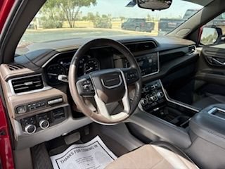 Used 2021 GMC Yukon XL Denali w/ Denali Premium Package AWD/4WD image 8