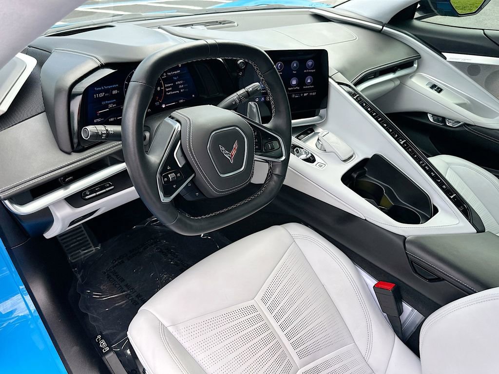 Used 2021 Chevrolet Corvette Stingray Premium Conv w/ Z51 Performance Package RWD image 9