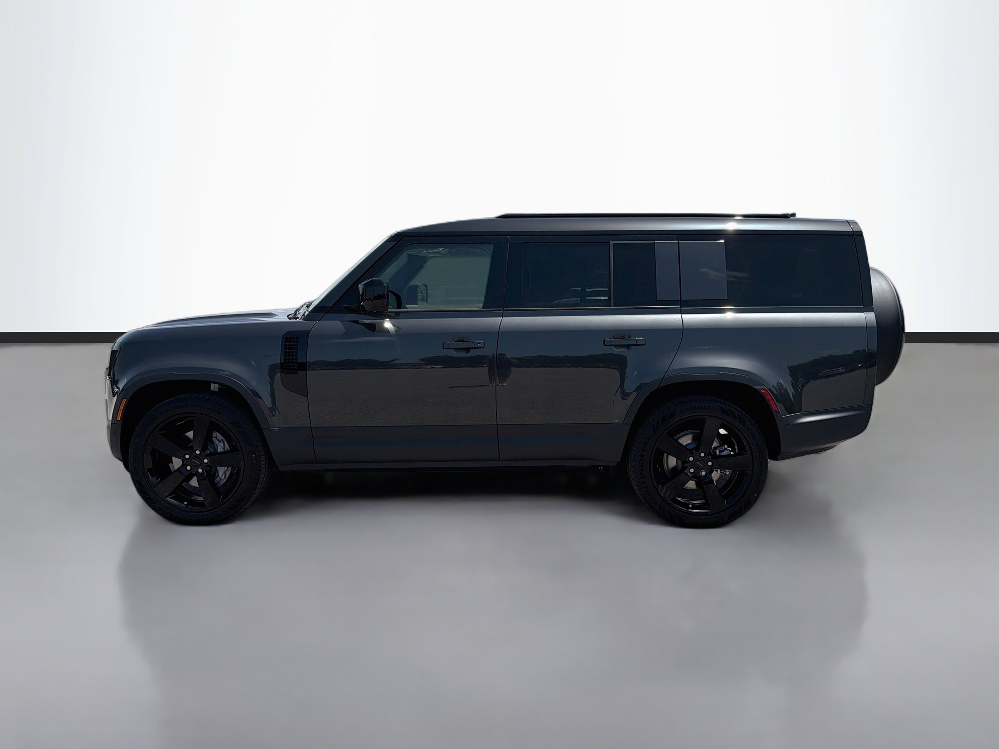 New 2026 Land Rover Defender 130 S AWD/4WD image 2