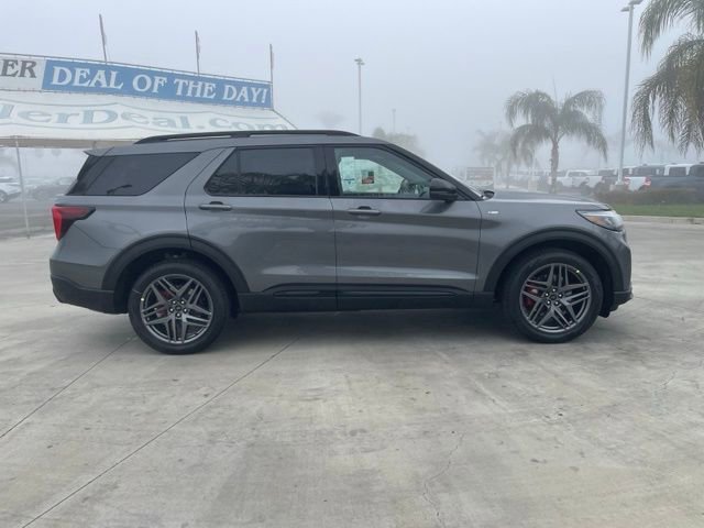 New 2026 Ford Explorer ST-Line w/ ST-Line Street Pack AWD/4WD image 6