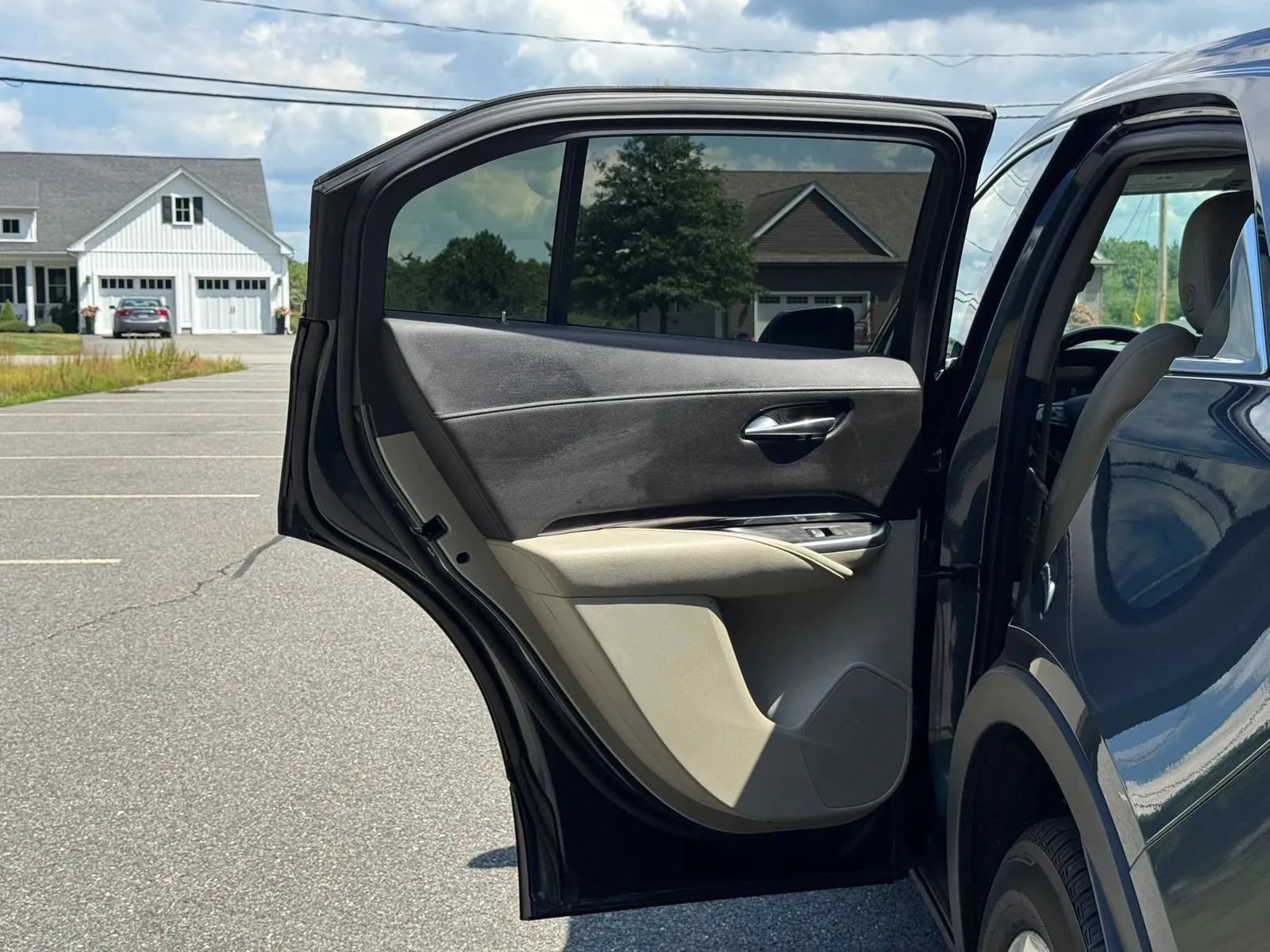 Used 2019 Cadillac XT4 Luxury FWD image 13