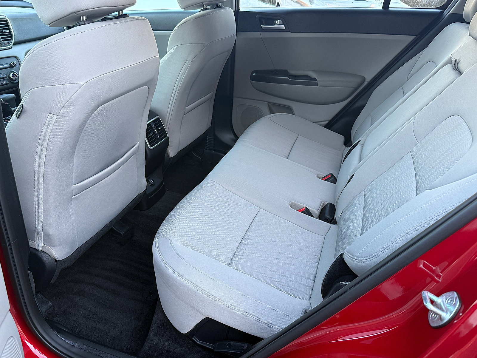 Used 2022 Kia Sportage LX image 30