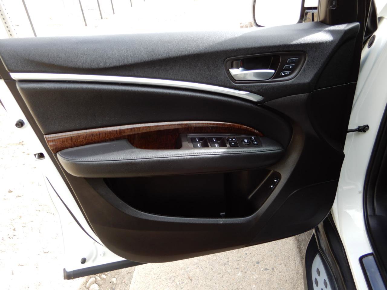 Used 2018 Acura MDX SH-AWD w/ Technology Package image 23