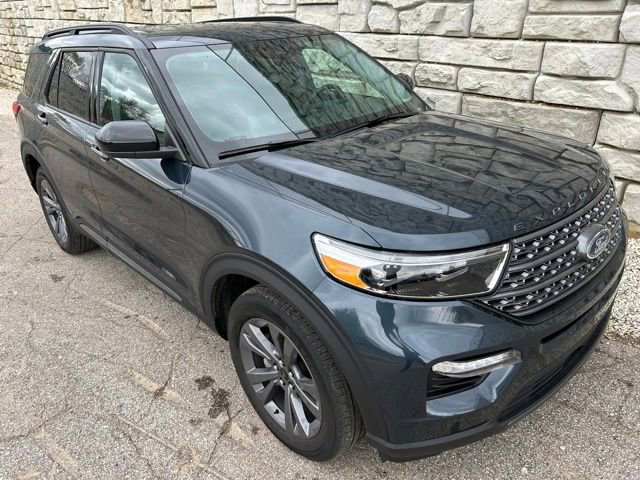 Used 2023 Ford Explorer XLT w/ Equipment Group 202A AWD/4WD image 7