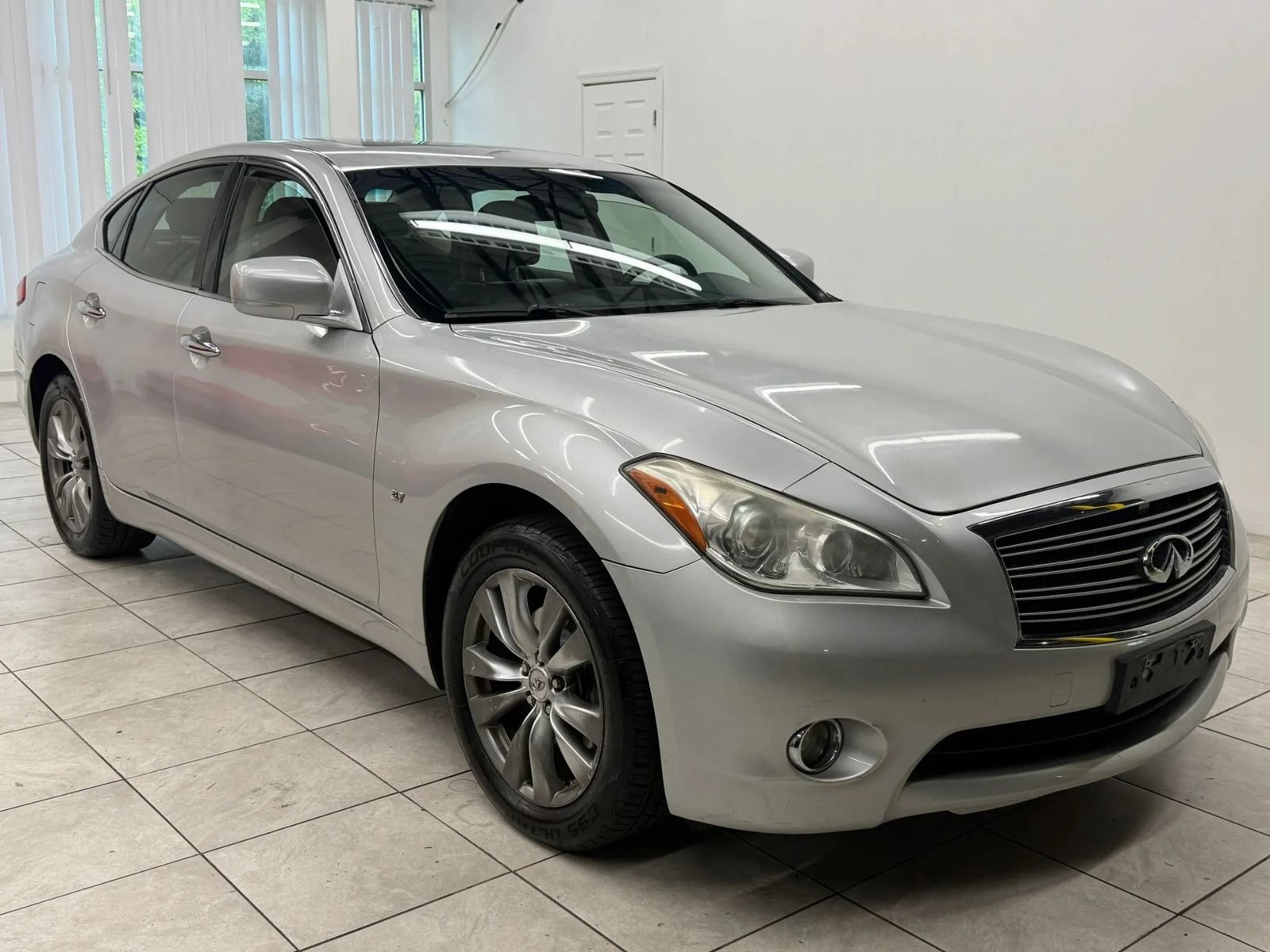Used 2014 INFINITI Q70 3.7 w/ Premium Package