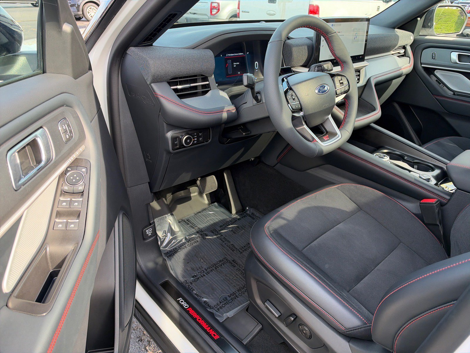 Used 2026 Ford Explorer ST AWD/4WD image 6