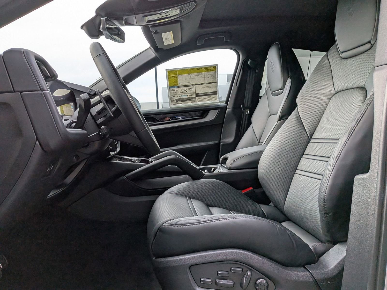 New 2026 Porsche Cayenne S image 5