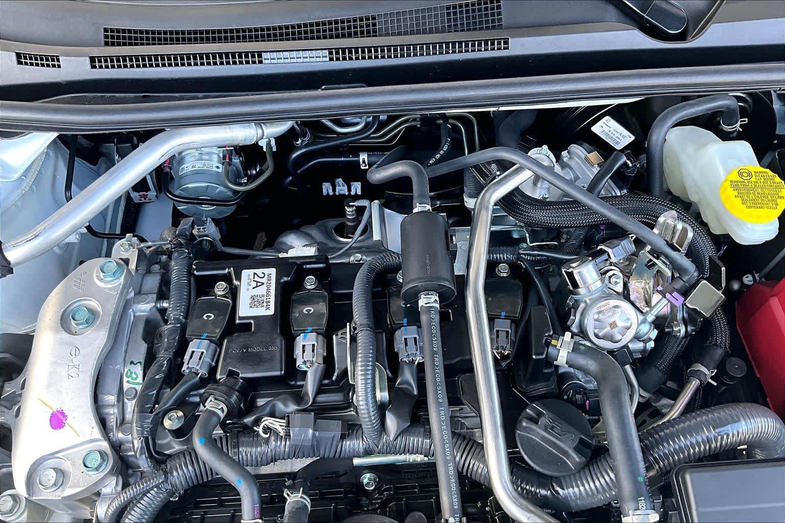 New 2026 Nissan Sentra SR w/ SR Premium Package FWD image 17