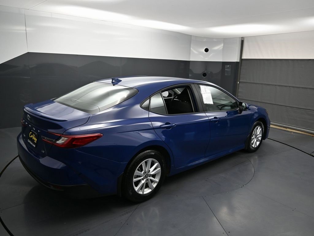 Used 2025 Toyota Camry LE w/ Convenience Package image 11