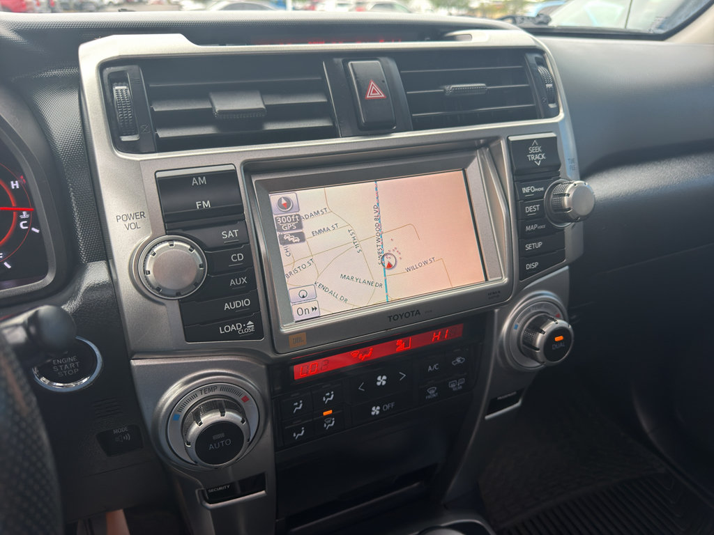 Used 2012 Toyota 4Runner Limited AWD/4WD image 24