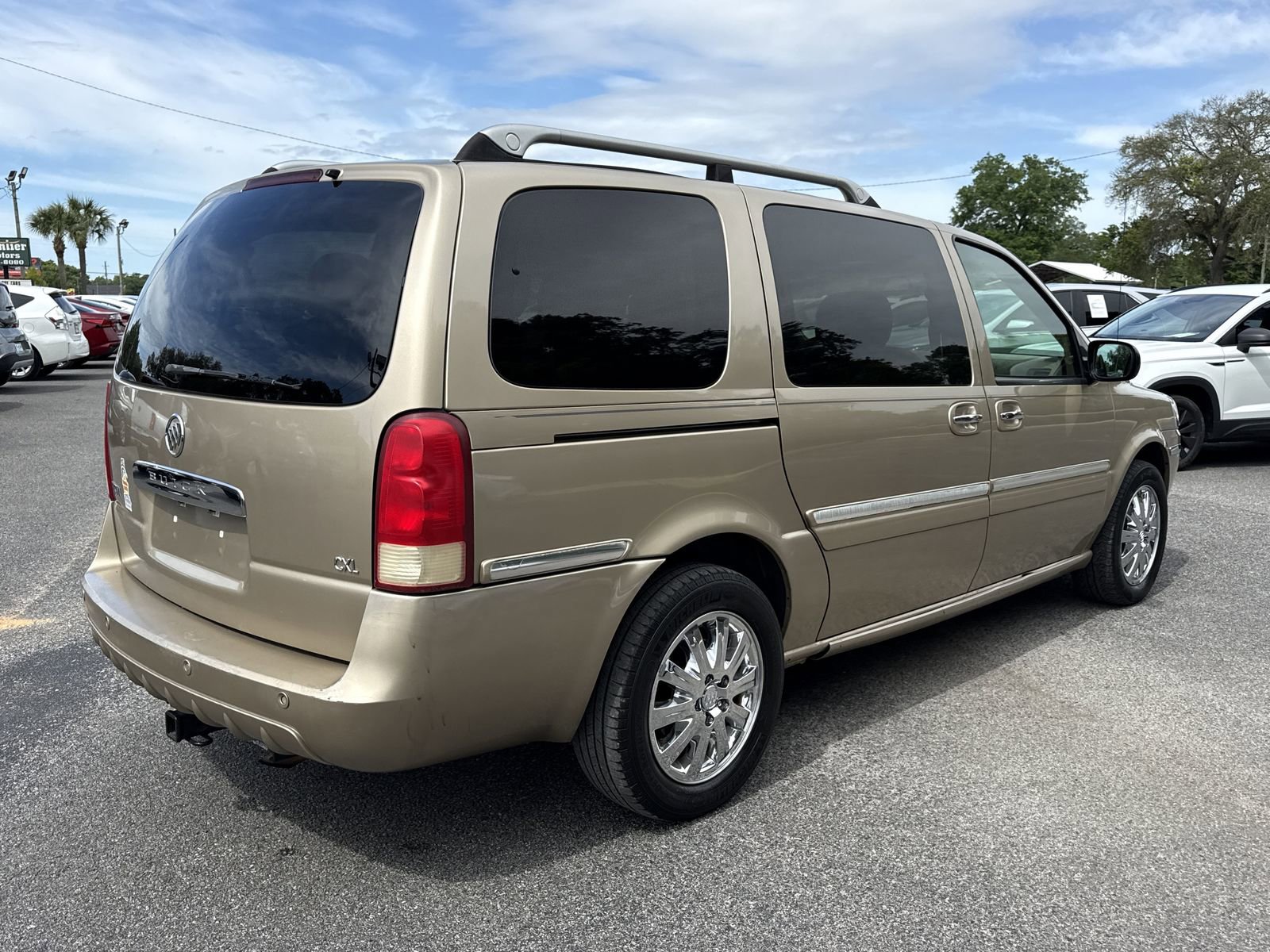 Used 2005 Buick Terraza CXL FWD image 6