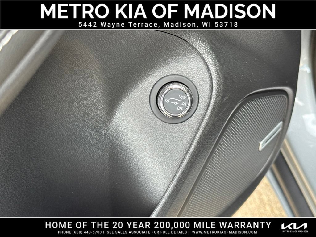 Used 2026 Buick Encore GX Avenir w/ Avenir Convenience Package AWD/4WD image 14