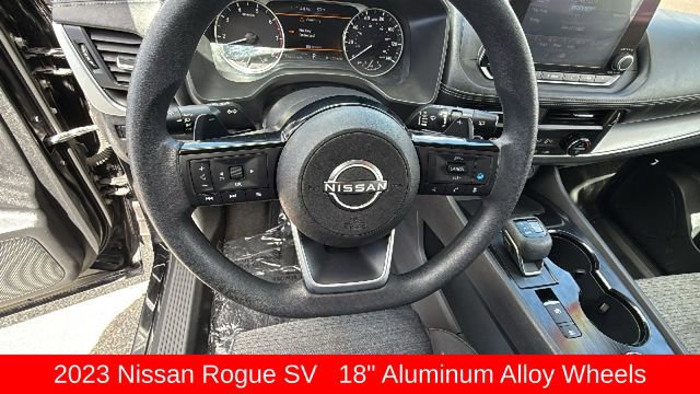 Used 2023 Nissan Rogue SV AWD/4WD image 16