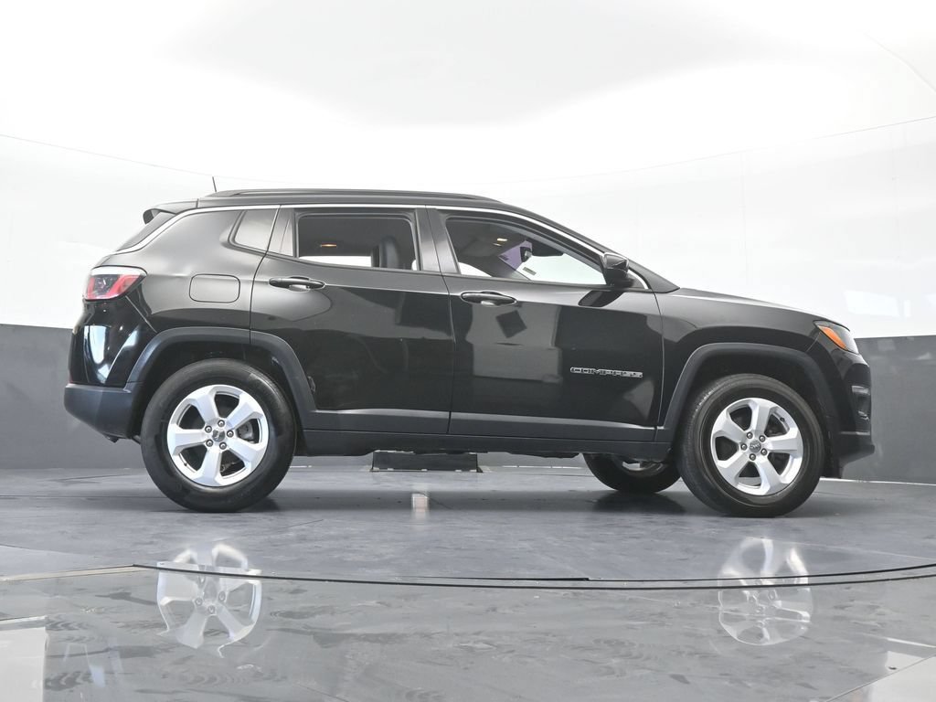 Used 2018 Jeep Compass Latitude w/ Popular Equipment Group AWD/4WD image 63