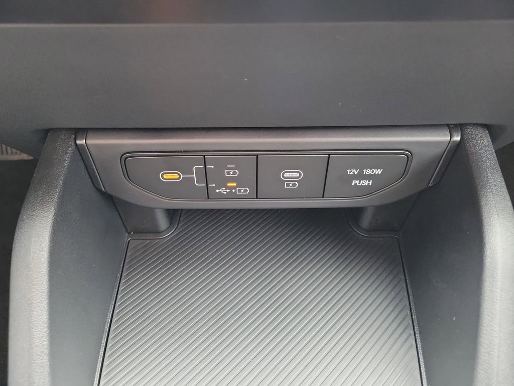 New 2026 Kia K4 LXS image 32