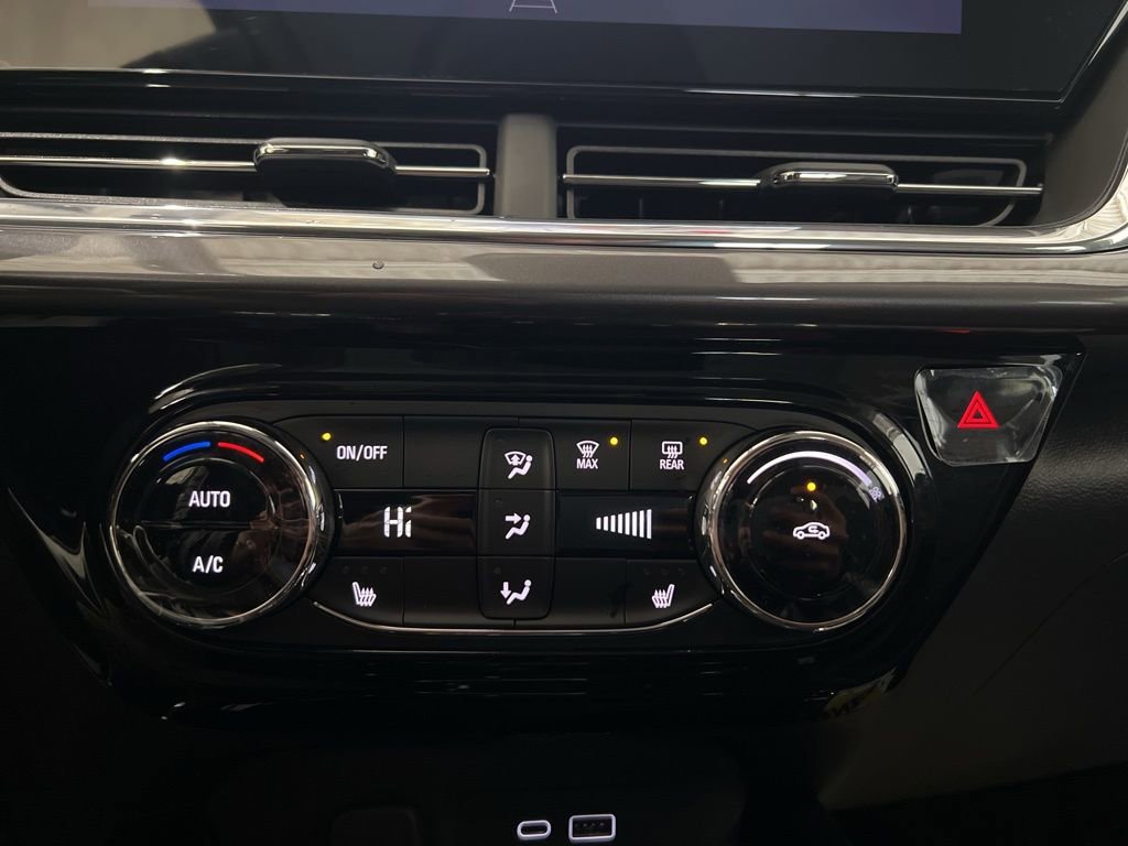 New 2026 Chevrolet Trax ACTIV w/ Driver Confidence Package image 19