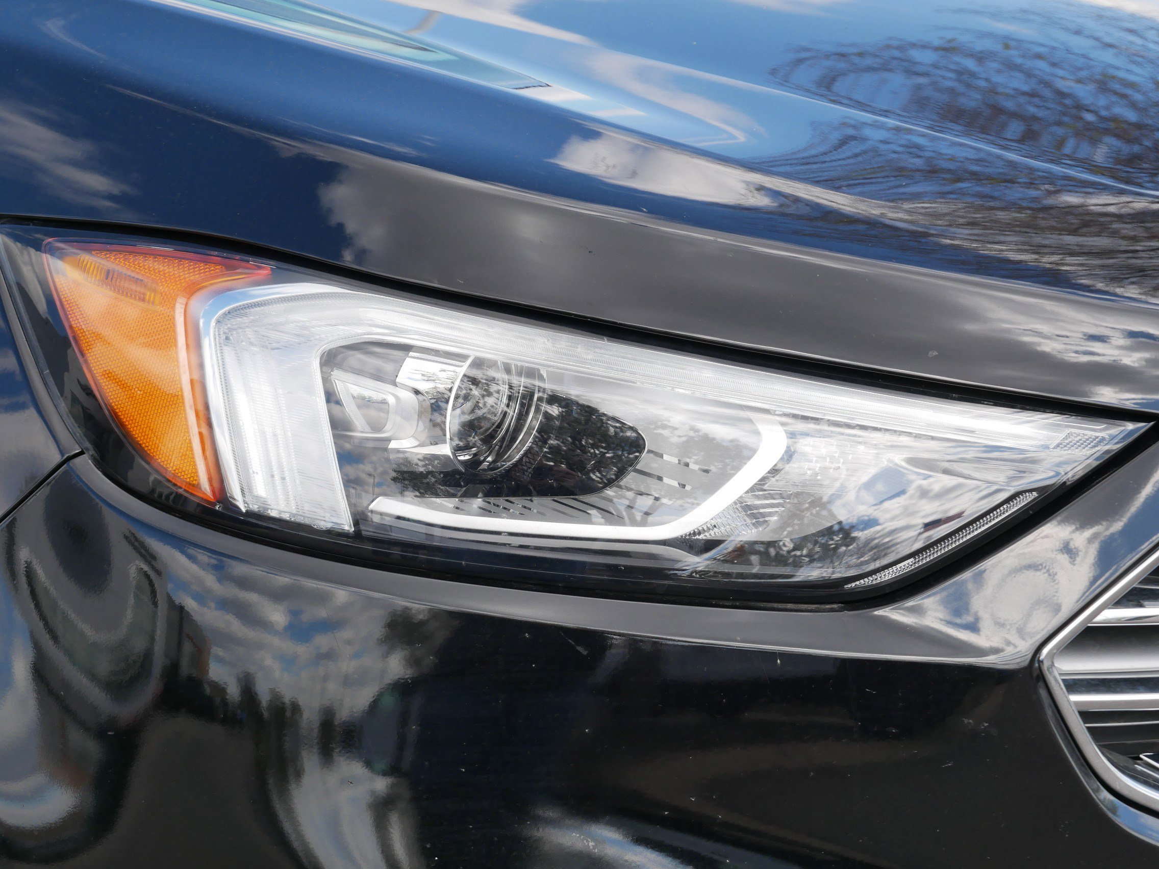 Used 2022 Ford Edge SEL w/ Convenience Package AWD/4WD image 16