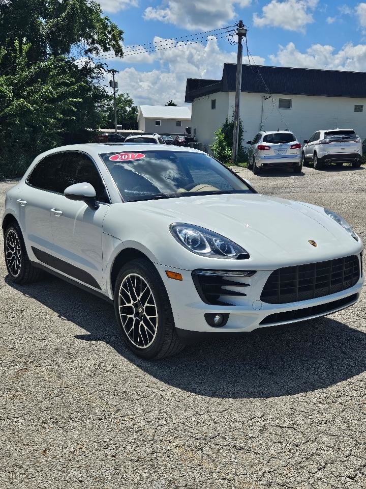 Used 2017 Porsche Macan S AWD/4WD image 3