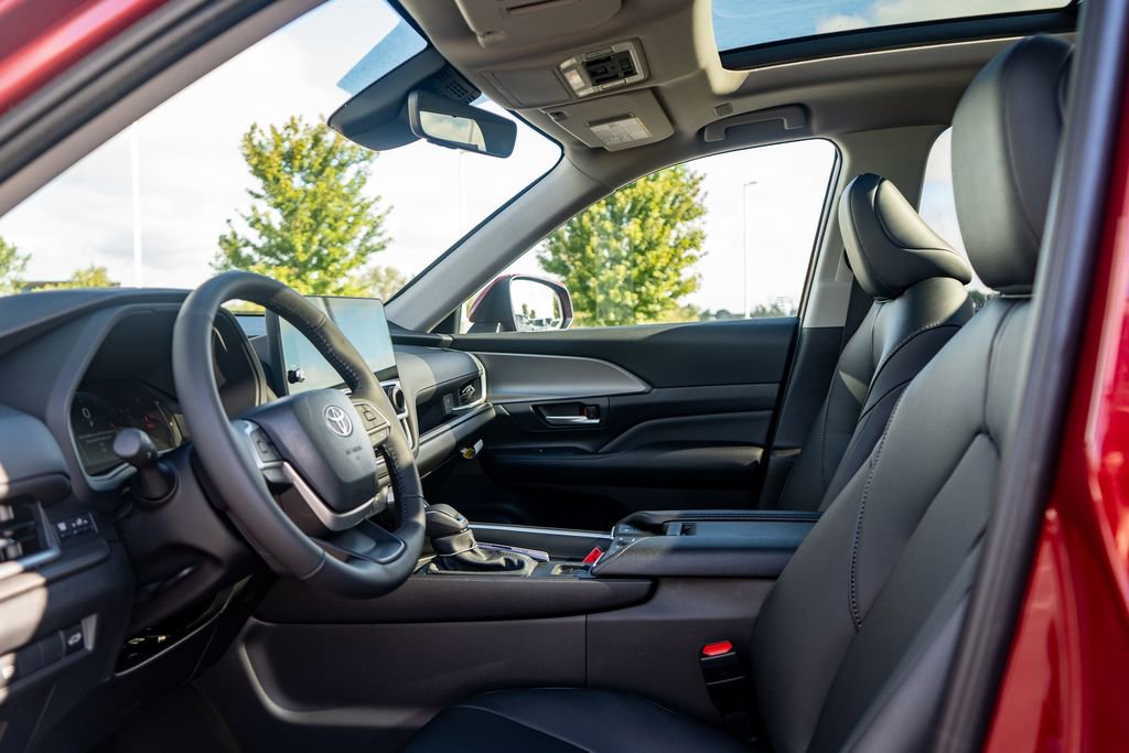 New 2026 Toyota Grand Highlander XLE image 19