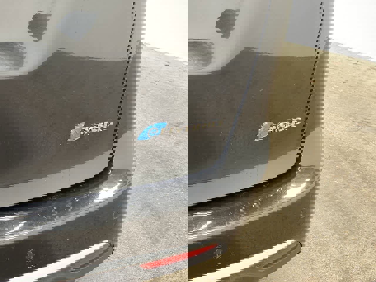 Used 2024 Chrysler Pacifica Select image 11