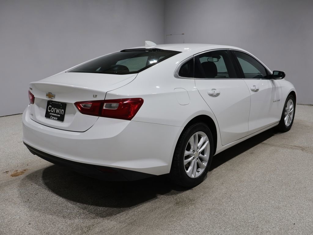 Used 2018 Chevrolet Malibu LT FWD video 2