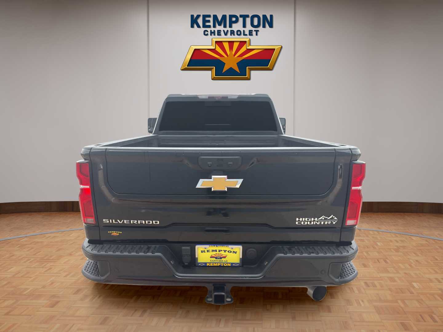 Used 2024 Chevrolet Silverado 2500 High Country w/ High Country Premium Package image 5