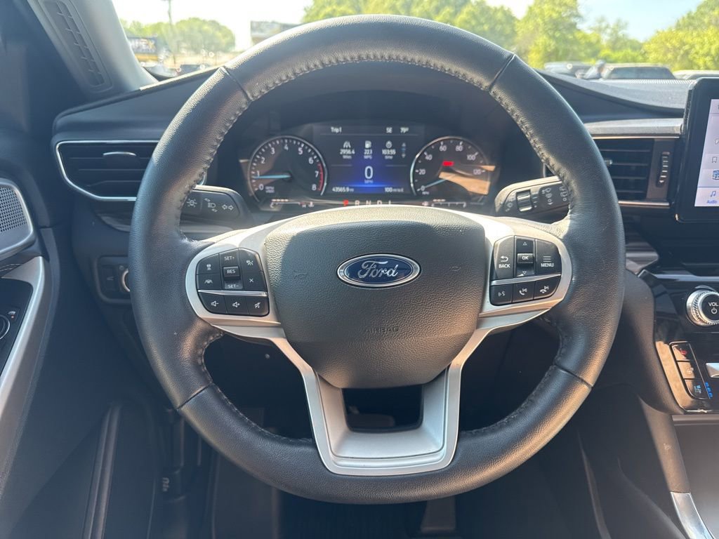 Used 2022 Ford Explorer Limited w/ Equipment Group 301A image 15