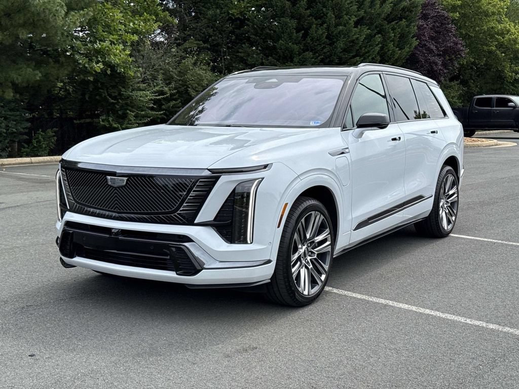 Certified 2026 Cadillac Vistiq Platinum w/ LPO, Floor Liner Package AWD/4WD image 21