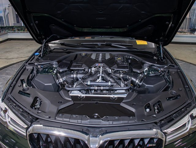 Used 2023 BMW M5 w/ Executive Package image 5