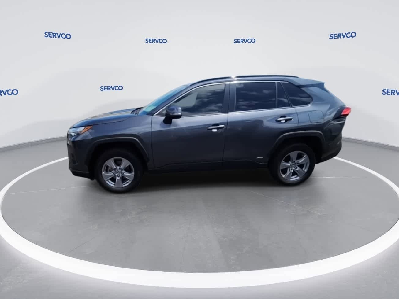 Used 2024 Toyota RAV4 XLE AWD/4WD image 4