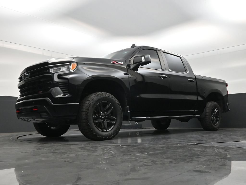 Used 2021 Chevrolet Silverado 1500 LT Trail Boss w/ Convenience Package II AWD/4WD image 17