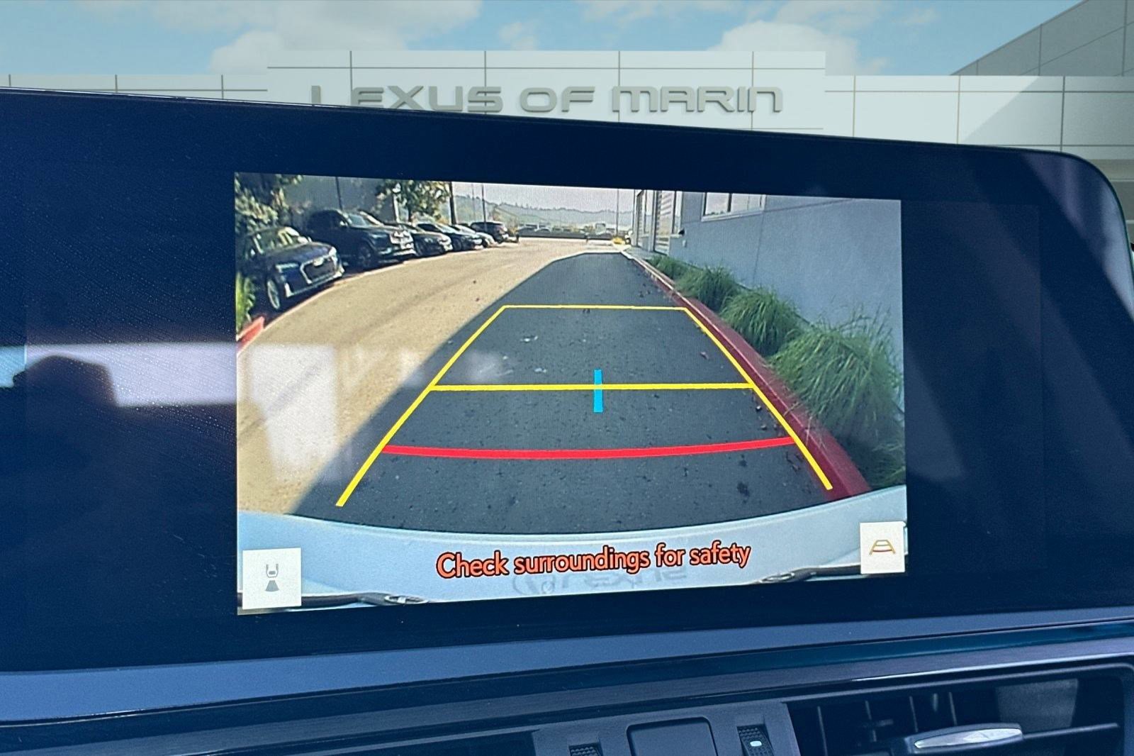 Certified 2025 Lexus ES 300h w/ Premium Package image 26