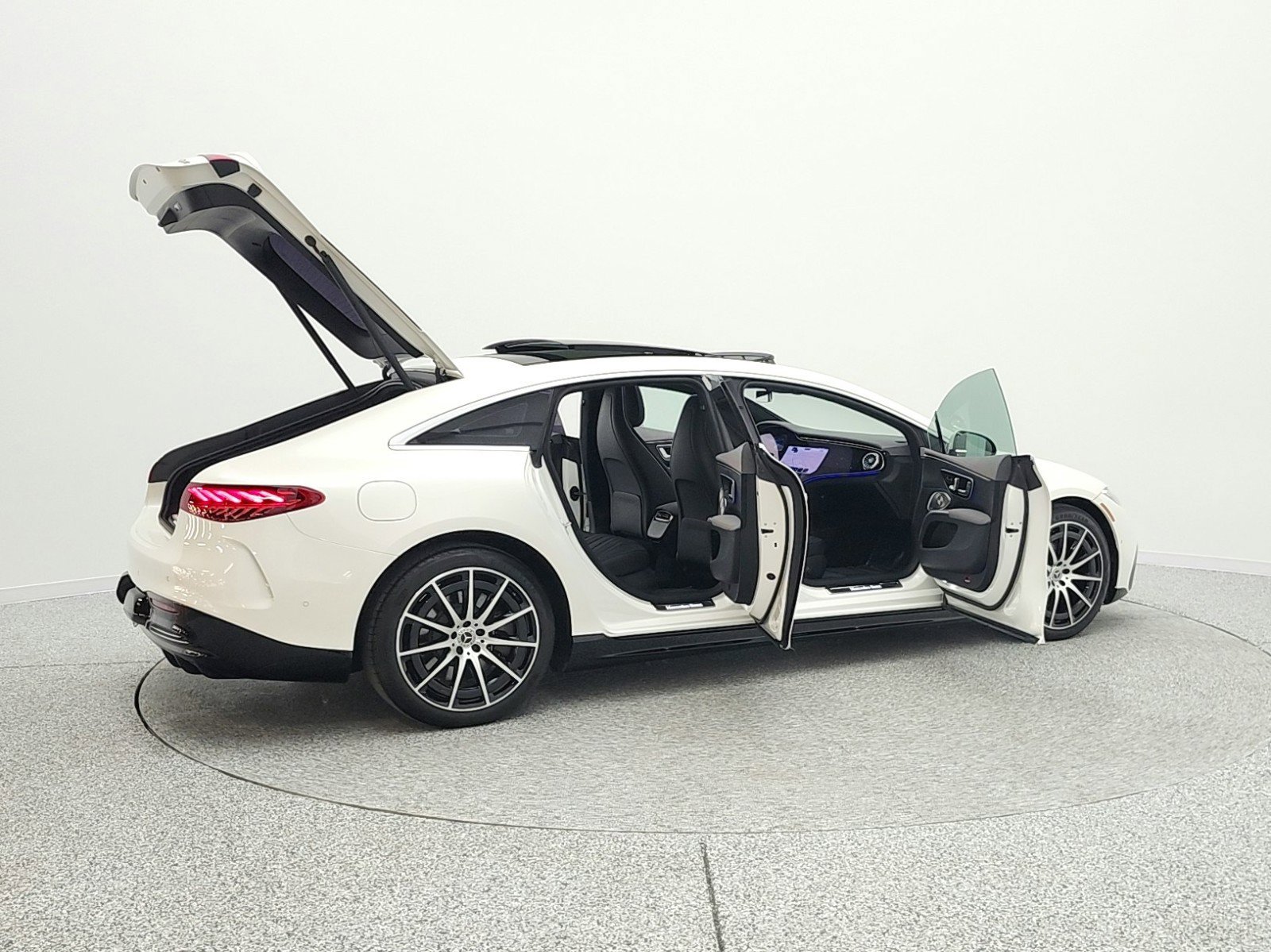 Certified 2023 Mercedes-Benz EQS 580 4MATIC Sedan image 11