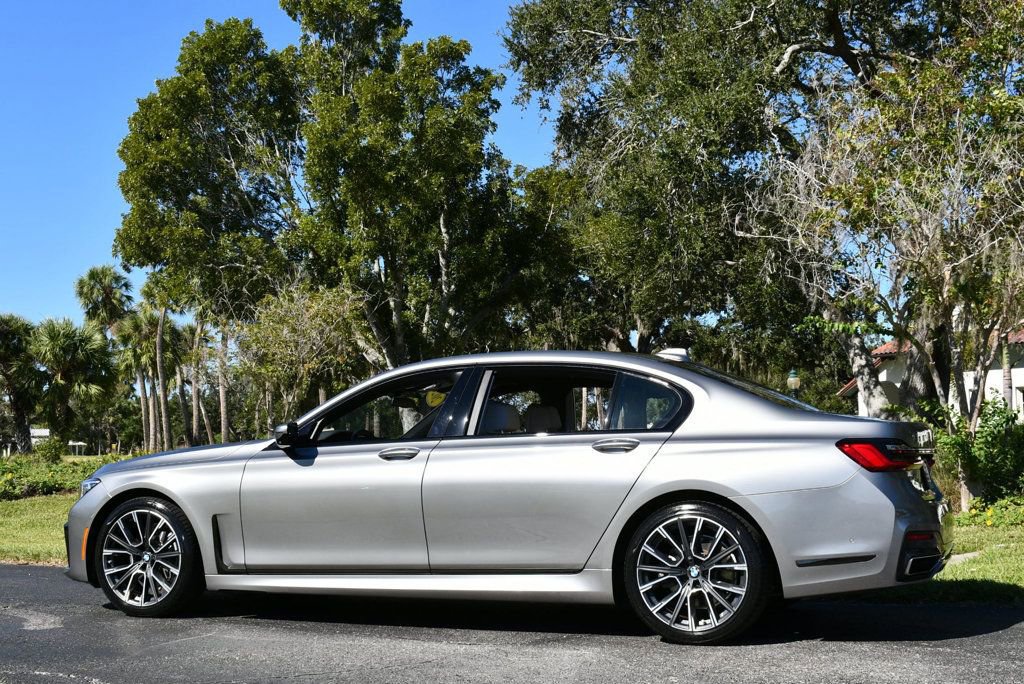 Used 2020 BMW 740i w/ Luxury Rear Seating Package image 4