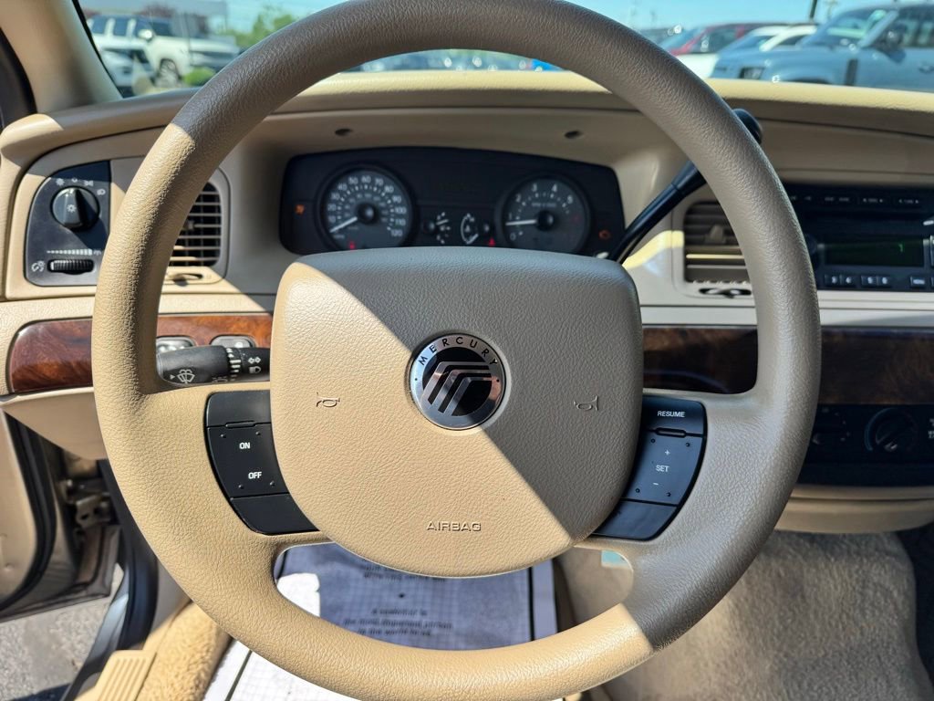 Used 2006 Mercury Grand Marquis GS RWD image 24