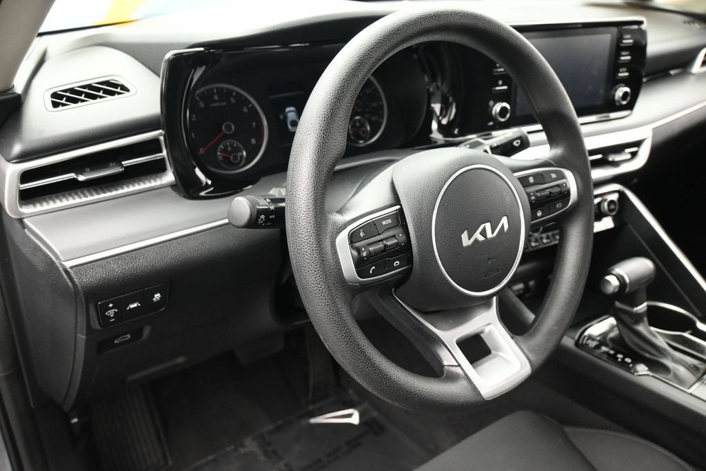 Used 2024 Kia K5 LXS FWD image 14