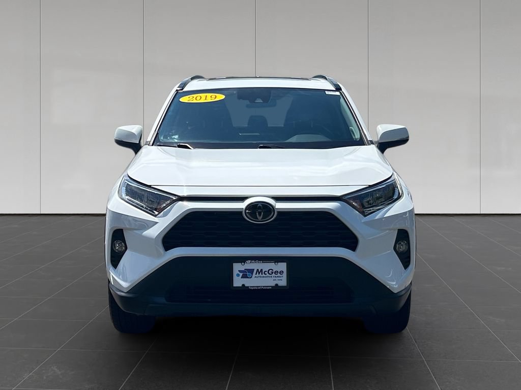 Used 2019 Toyota RAV4 XLE Premium w/ Cold Weather Package AWD/4WD image 8