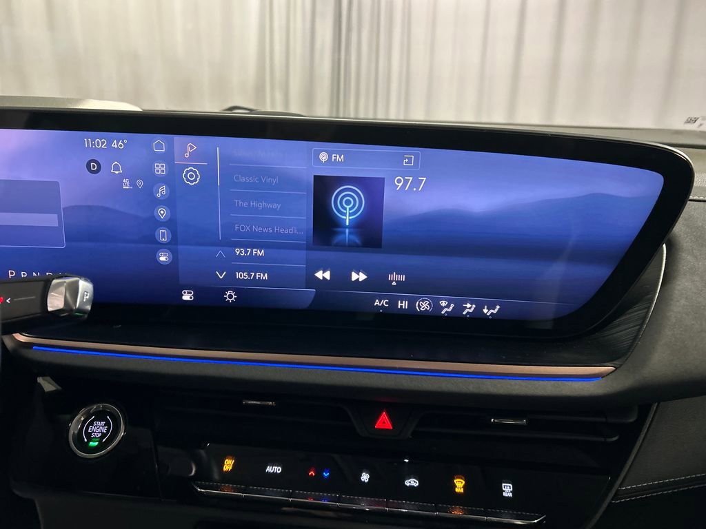 Used 2024 Buick Envision Sport Touring image 17