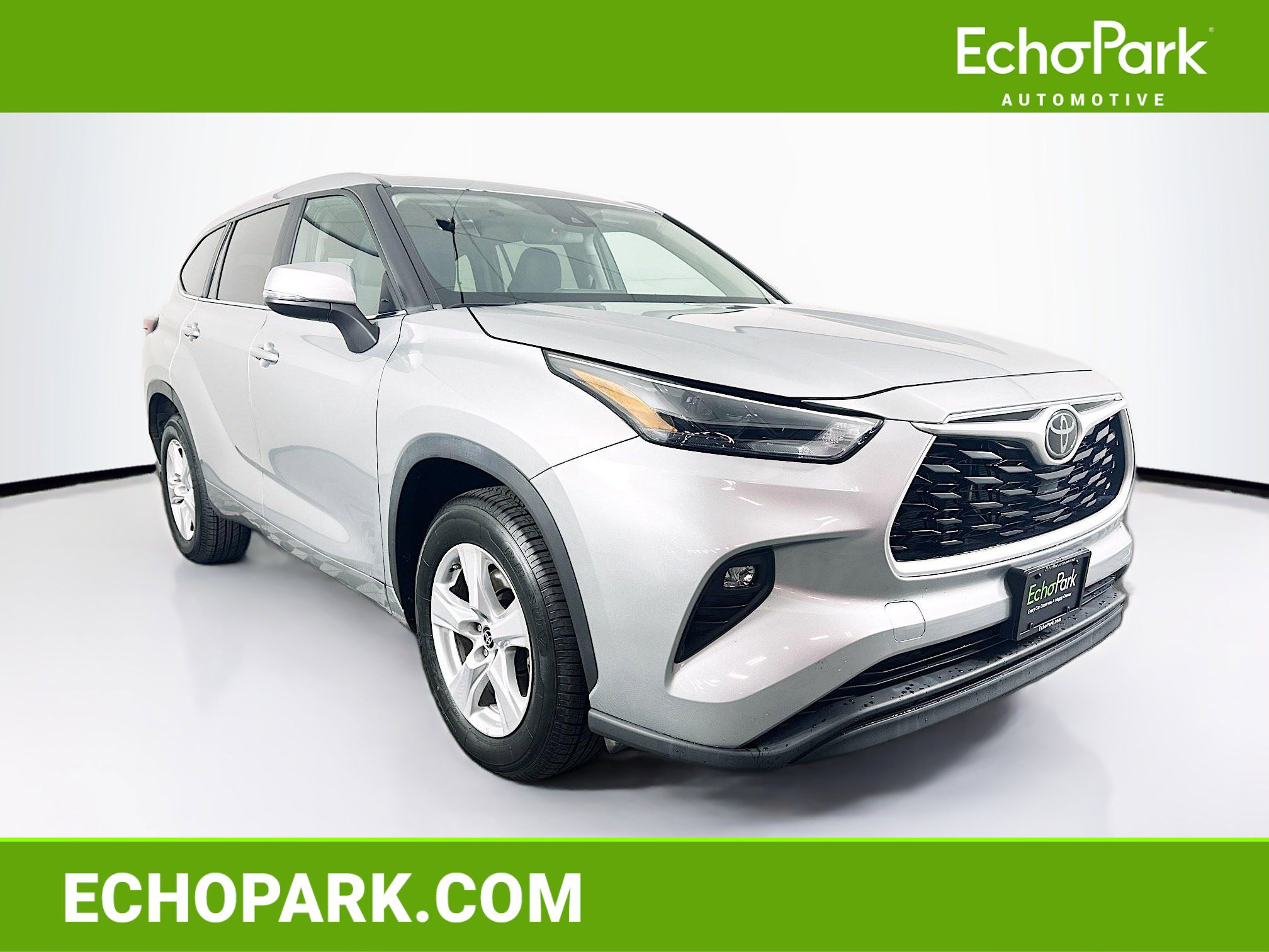 Used 2024 Toyota Highlander LE