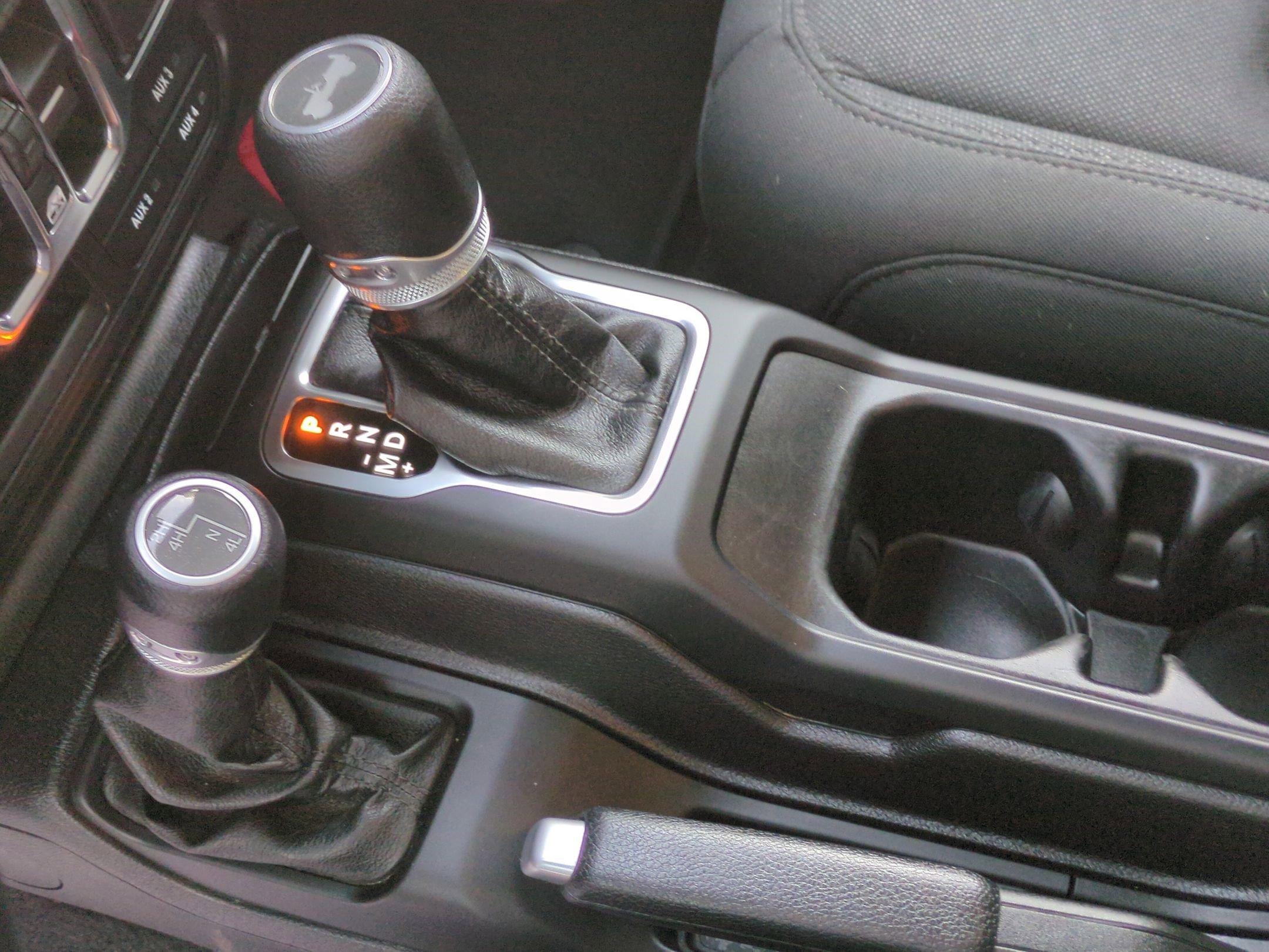 Used 2020 Jeep Wrangler Unlimited Sport S image 24