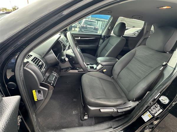 Used 2014 Kia Sorento LX image 6