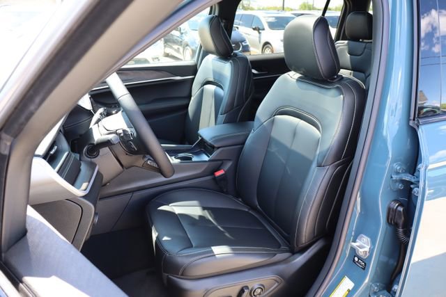 New 2026 Jeep Grand Cherokee L Limited AWD/4WD image 12