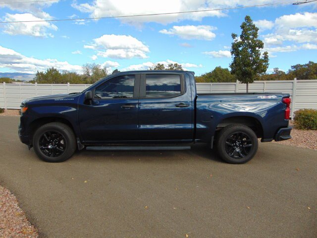 Used 2022 Chevrolet Silverado 1500 Custom AWD/4WD image 3