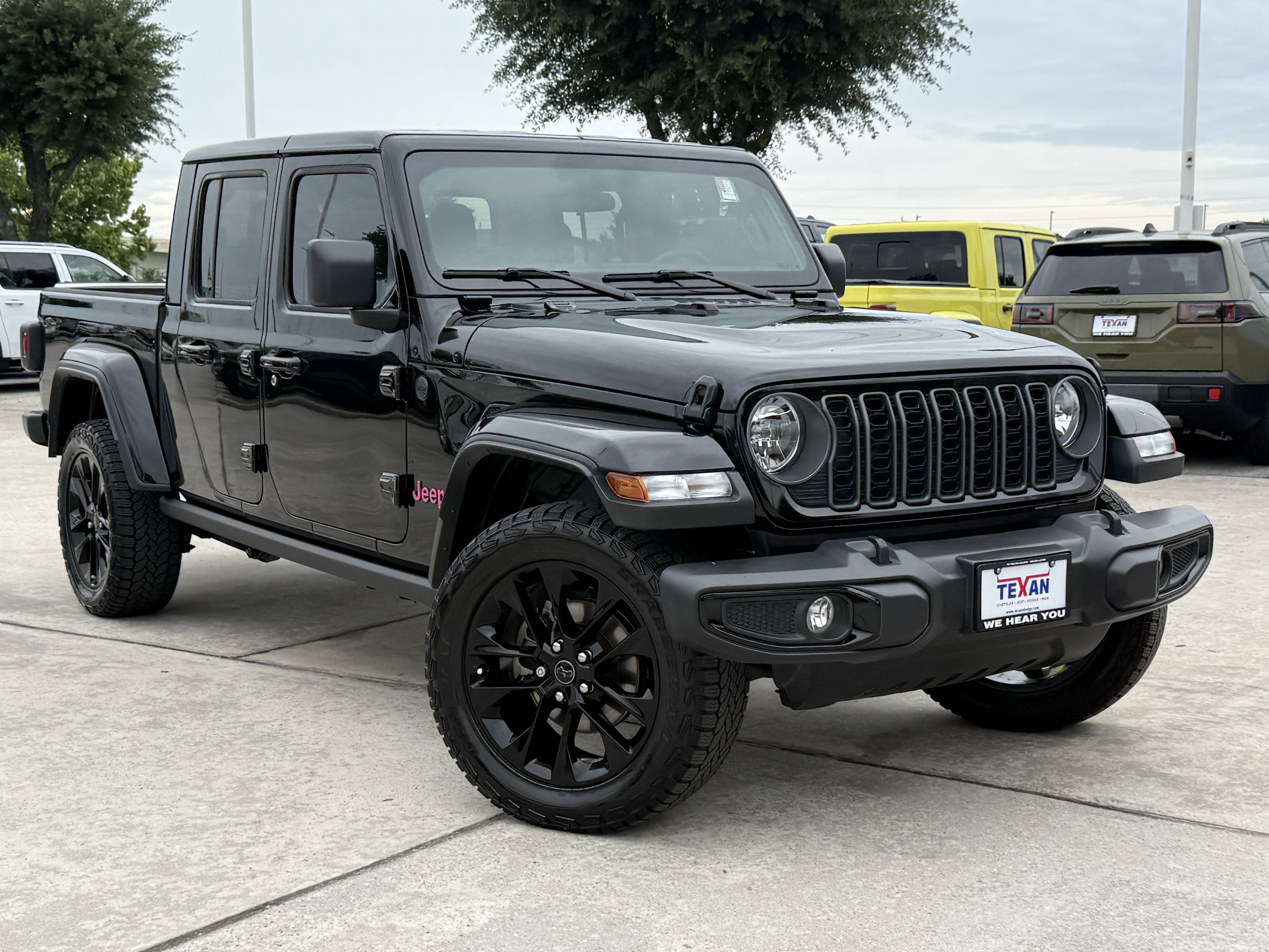 Used 2025 Jeep Gladiator Sport AWD/4WD video 2