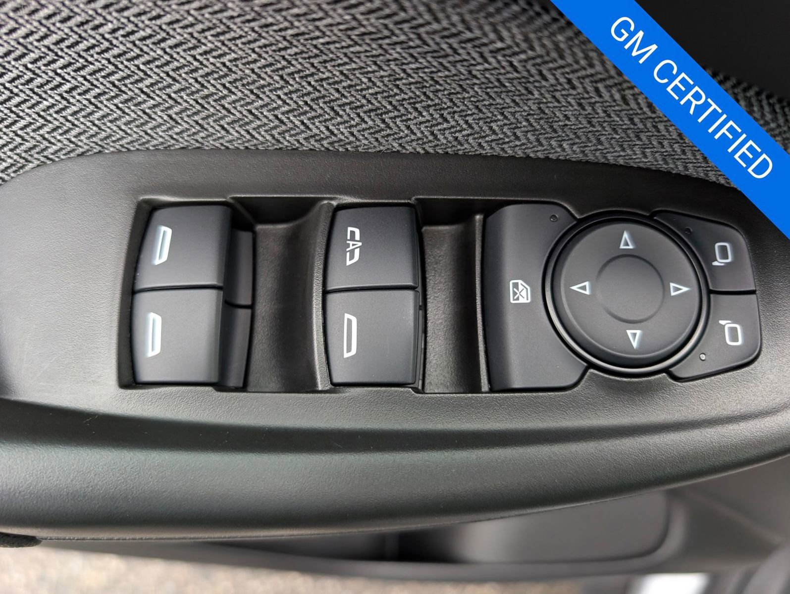 Used 2024 Chevrolet TrailBlazer LT w/ LT Cold Weather Package image 8