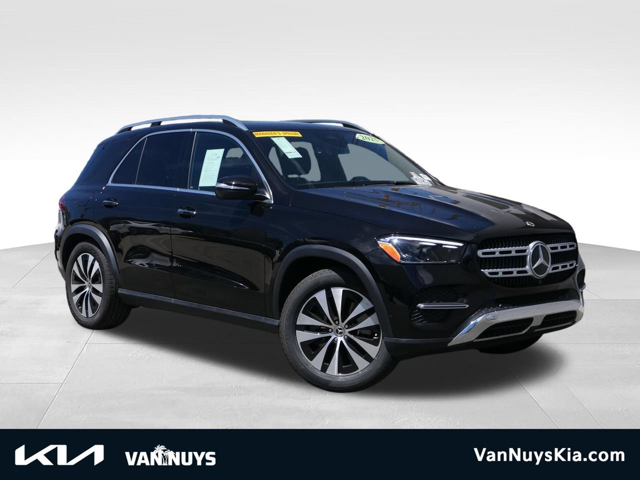 Used 2025 Mercedes-Benz GLE 450 4MATIC image 1