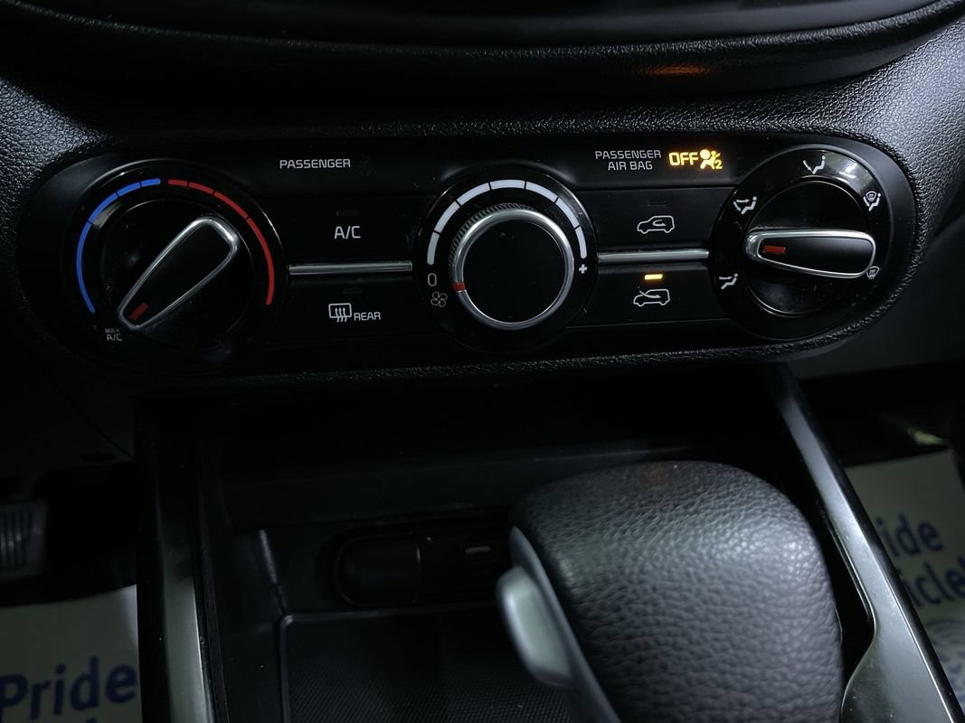Used 2024 Kia Soul LX w/ Option Group 015 FWD image 21