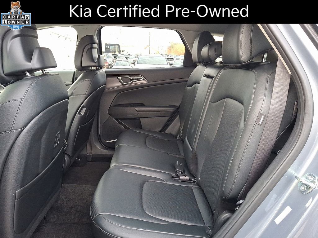Certified 2025 Kia Sportage EX image 11